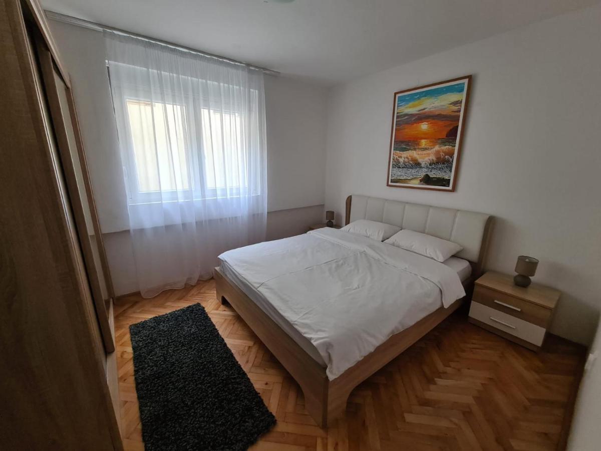 Art Apartment พอดโกริกา ภายนอก รูปภาพ